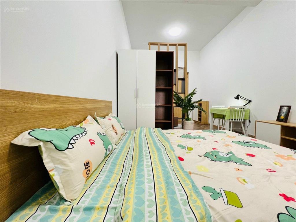 Mình trống 1 pn, tách bếp  full nội thất  máy giặt riêng  xách vali vào ở thôi