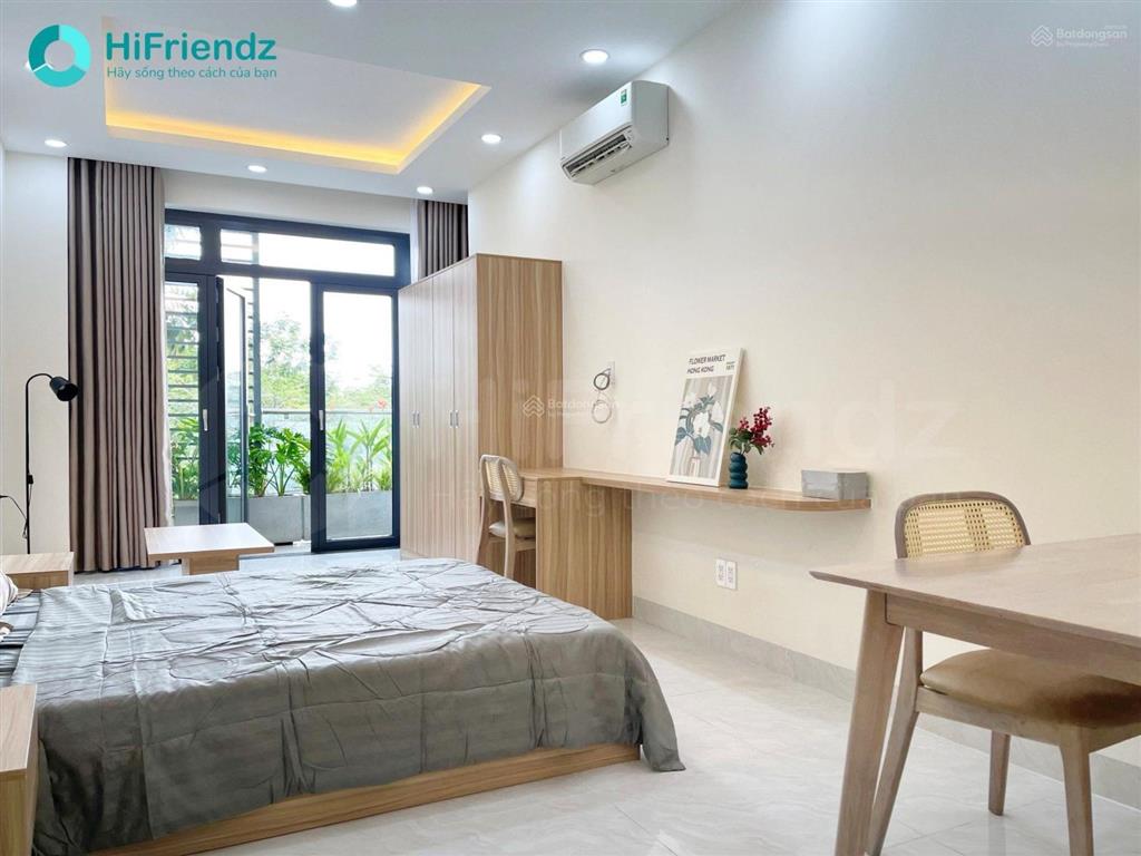 Khai trương căn hộ full nội thất mới 100% thiết kế hiện đại, có ban công, cửa thoáng mát