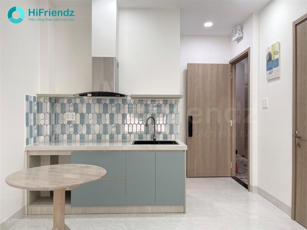 Khai trương căn hộ full nội thất mới 100% thiết kế hiện đại, có ban công, cửa thoáng mát