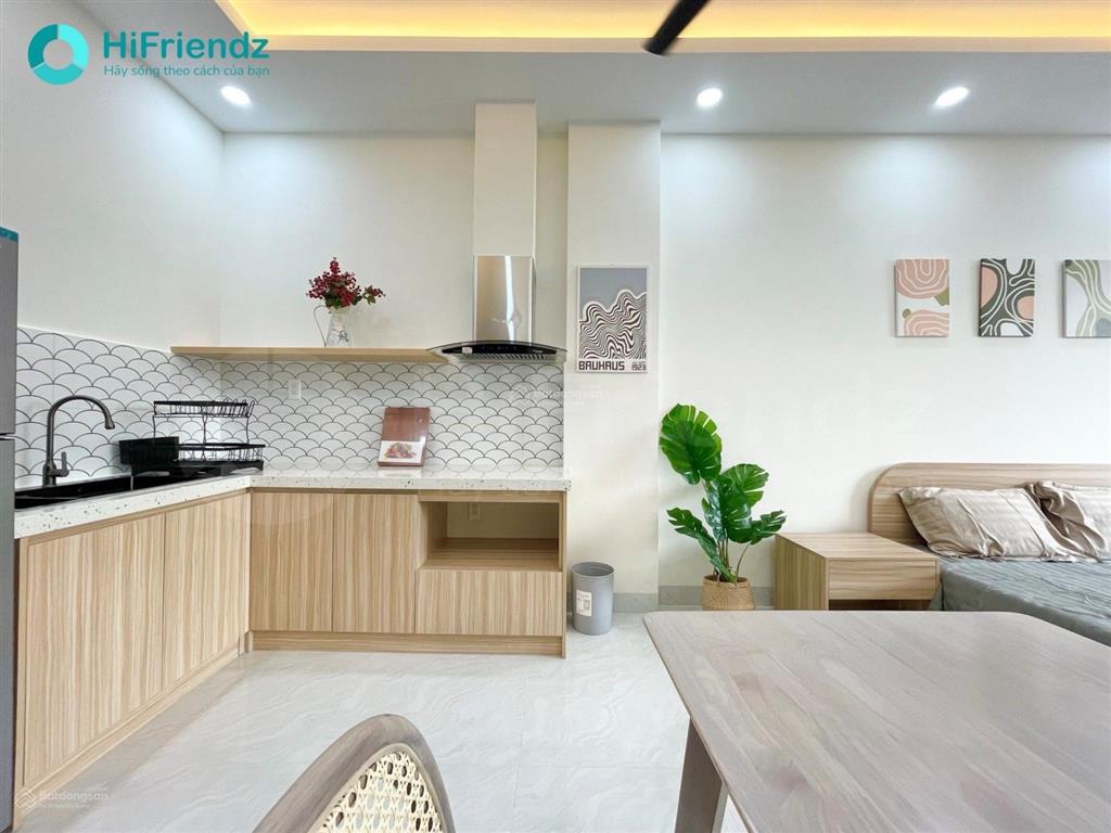 Khai trương căn hộ full nội thất mới 100% thiết kế hiện đại, có ban công, cửa thoáng mát