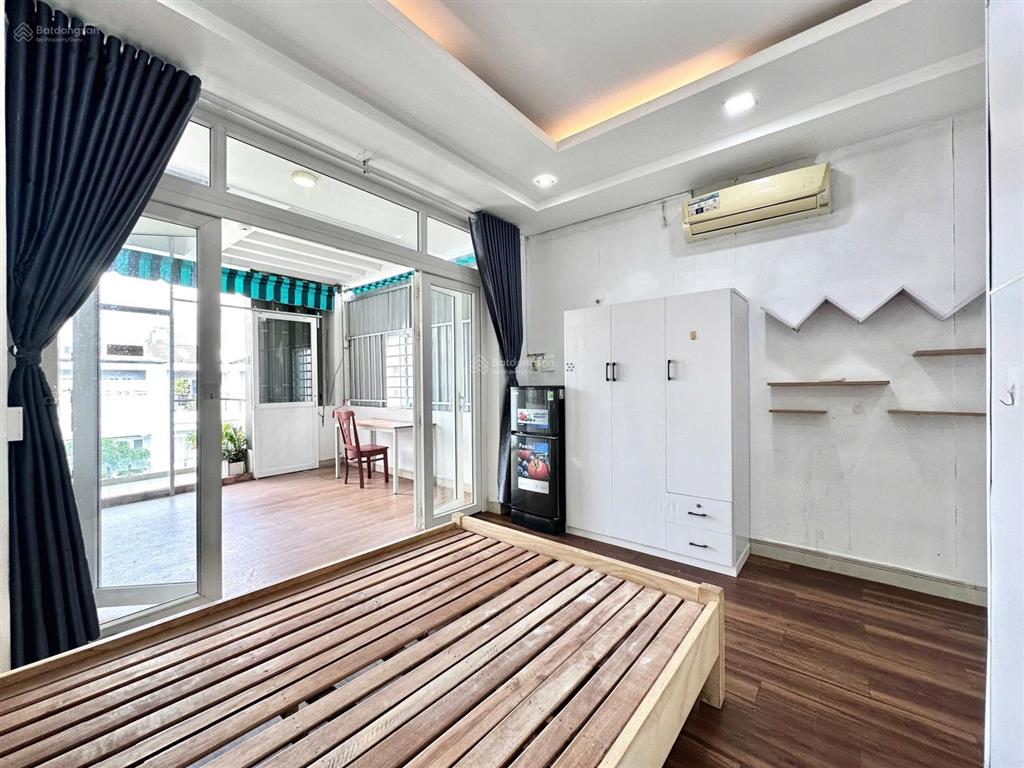 1 phòng ngủ full nội thất máy giặt riêng ban công