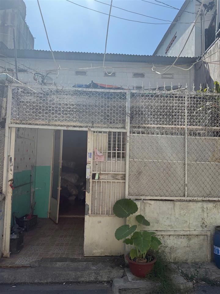 Bán nhà Quận 12,  trục Trường Chinh, 45m2, khu phân lô ô tô thông, nhỉnh 4 tỷ