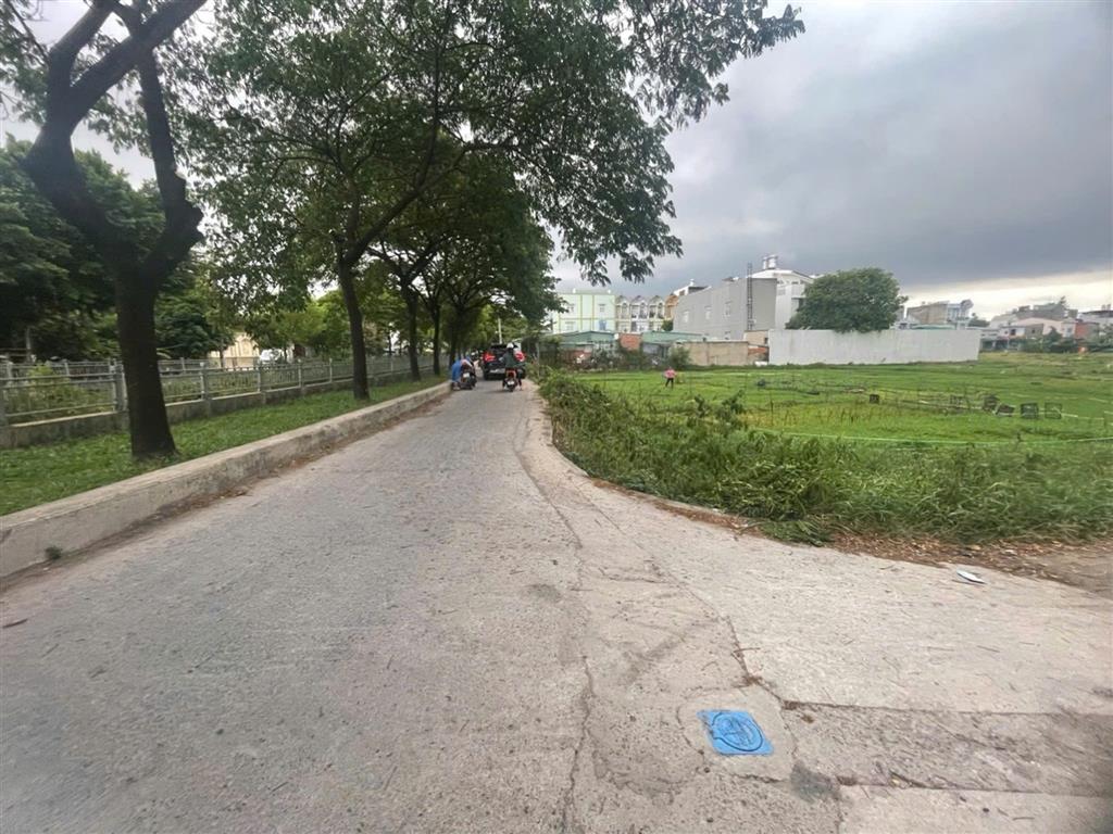 Bán dãy trọ Thạnh Xuân 25, Q.12 - 185m2 - ngang 10m, 6 phòng, 7.4 tỷ