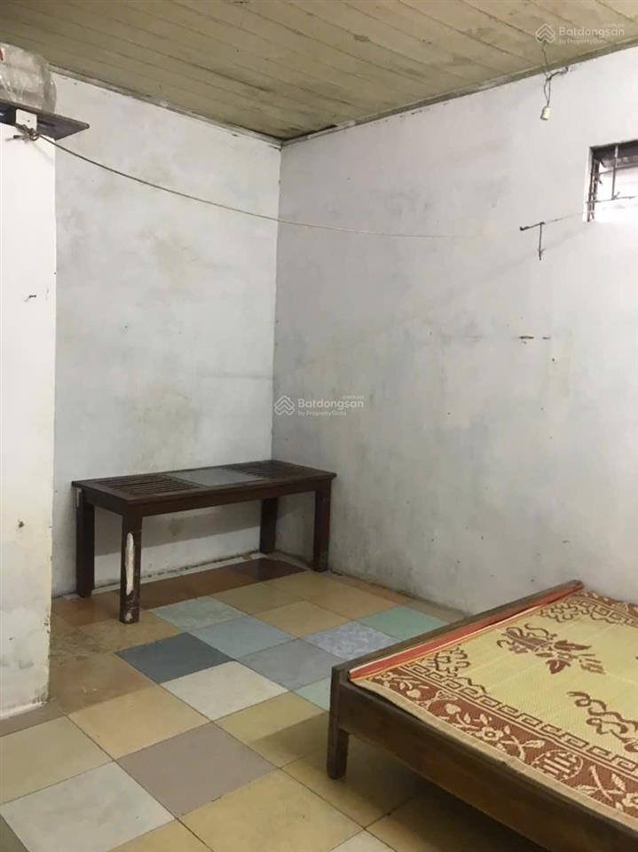 Cho thuê phòng 20 m2, an ninh tốt, 2.2tr/ tháng điều hòa, vệ sinh khép kín, sđt 0382 457 ***