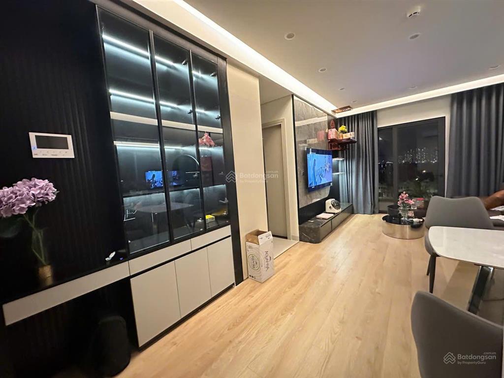 Em minh ngọc cần bán căn hộ 2n, 89m2 full đồ rẻ nhất tt chỉ 9tỷx tại the matrix one, cam kết ko ảo
