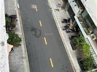 Cho thuê nguyên căn chung cư phường 3, quận 4  dt 50m²