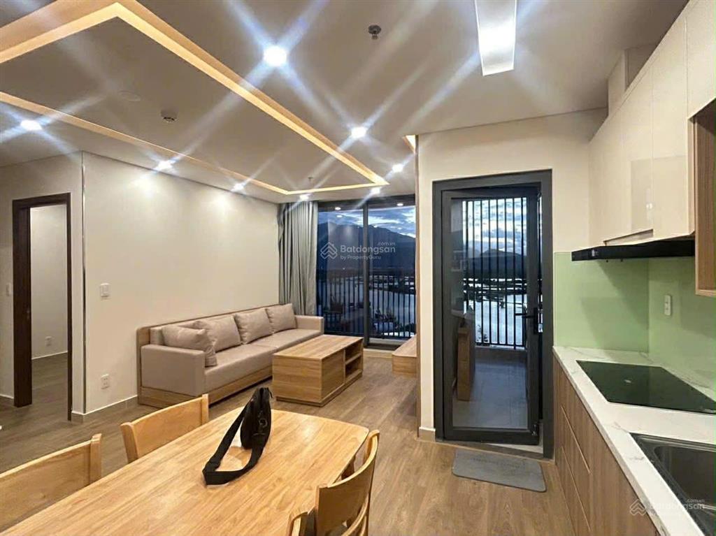 Cho thuê căn hộ 2 phòng ngủ tại ct1 riverside luxury nha trang