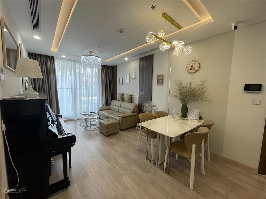 Cho thuê căn hộ 3 phòng ngủ tại ct1 riverside luxury nha trang.