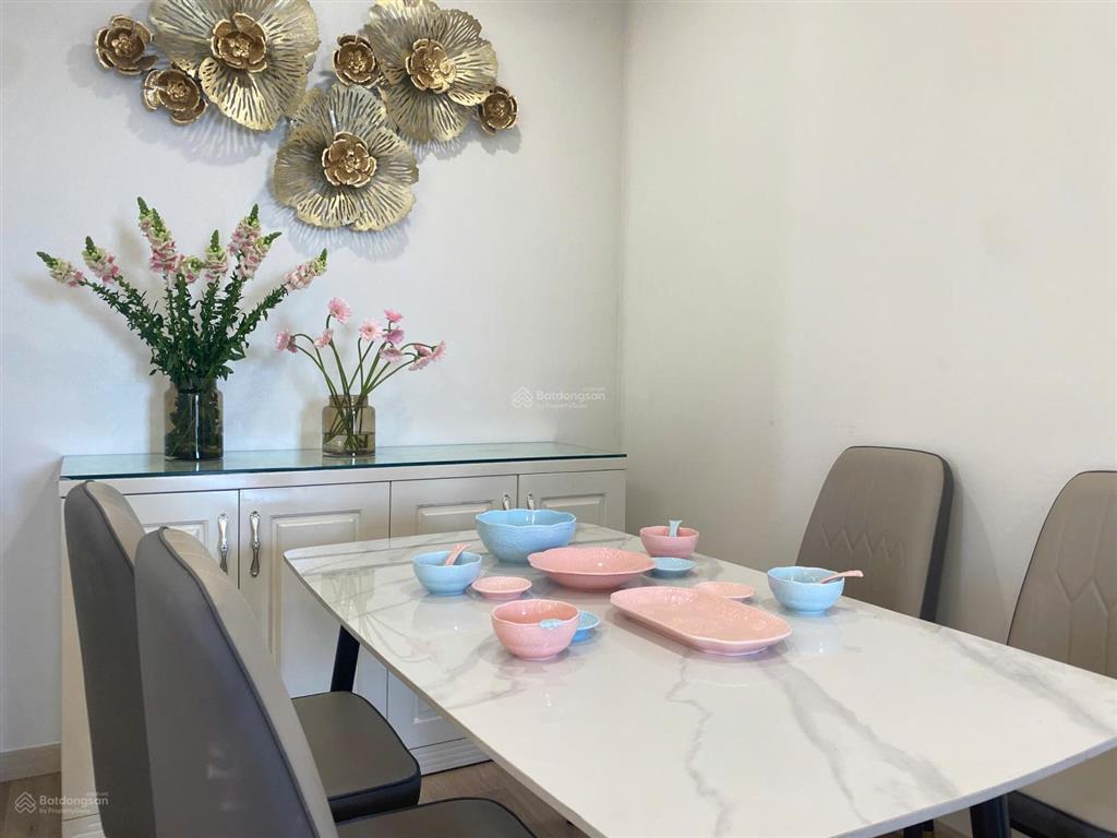 Cho thuê căn hộ 2 phòng ngủ tại ct1 riverside luxury nha trang
