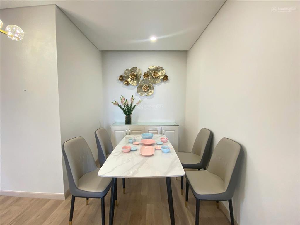 Cho thuê căn hộ 2 phòng ngủ tại ct1 riverside luxury nha trang
