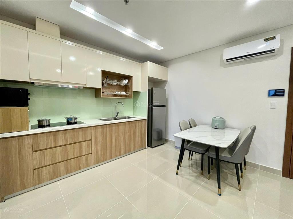 Cho thuê căn hộ view sông ct2 vcn phước long