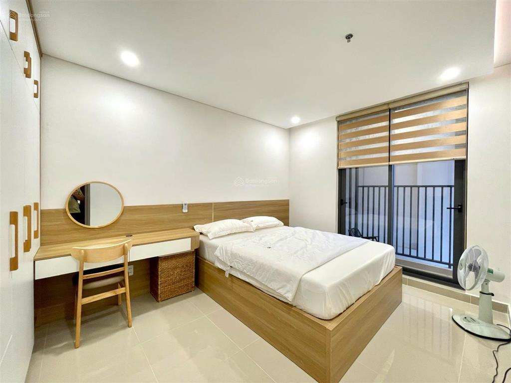 Cho thuê căn hộ view sông ct2 vcn phước long