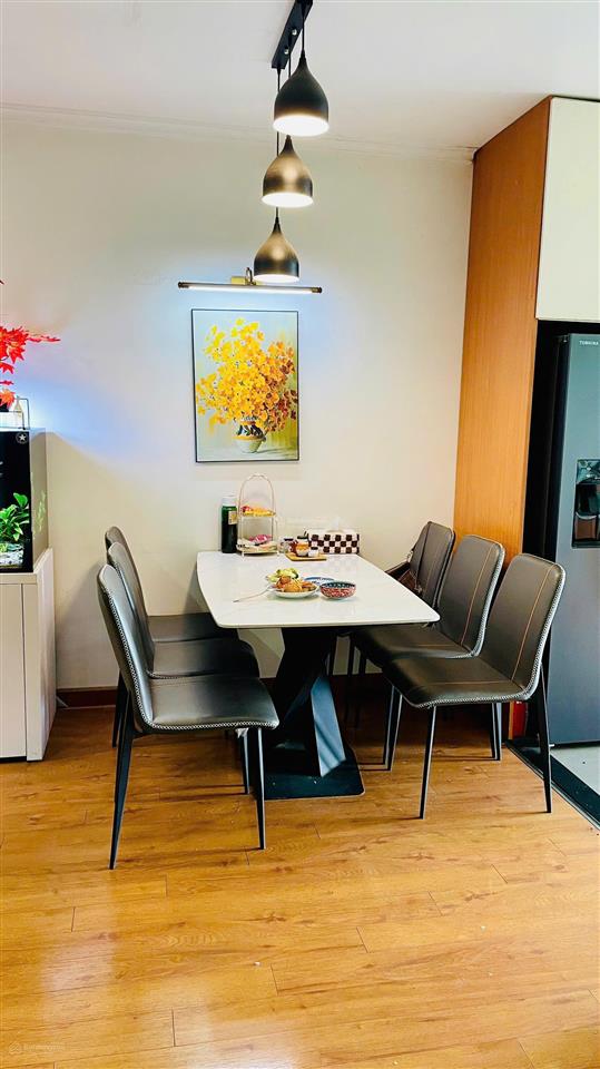 Tôi cần bán căn 3pn ở cc 87 lĩnh nam, tòa hh01. sổ đỏ chính chủ  0337 592 ***