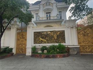 Biệt thự 250m2  ngang 12.5m  4 tầng hơn 20 tỷ