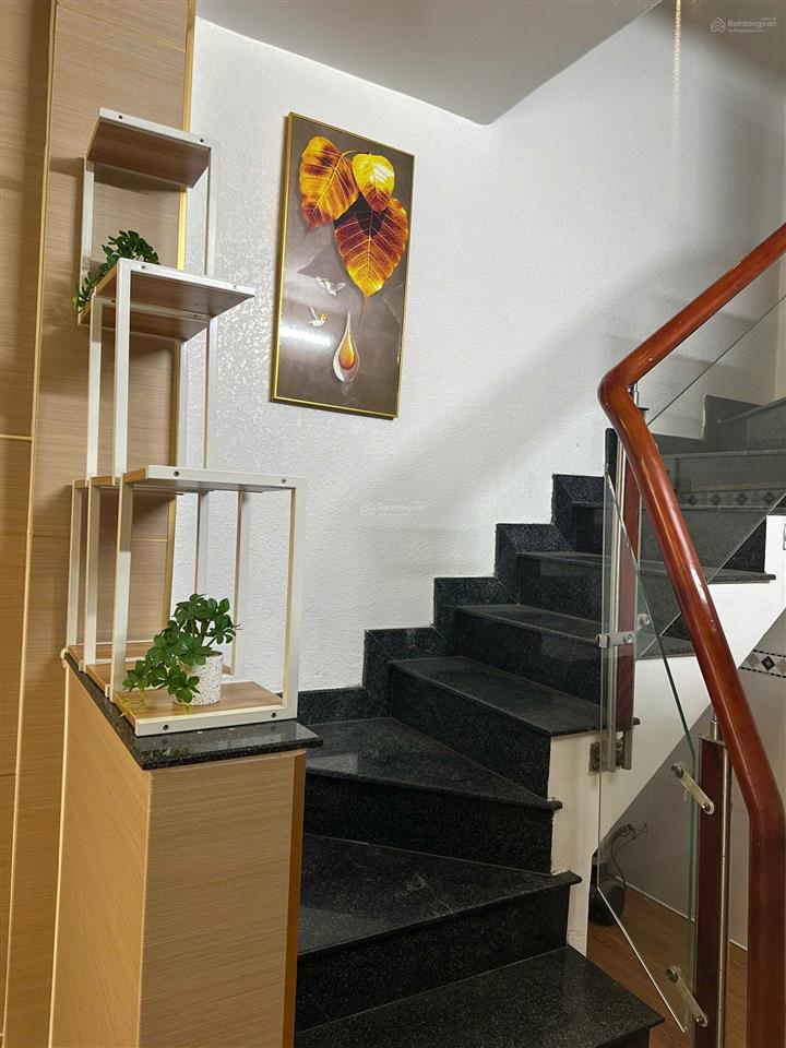 Hiếm có khó tìm! nhà phan xích long,phường cầu kiệu  34m2  5 tầng  giá 6 tỷ 6