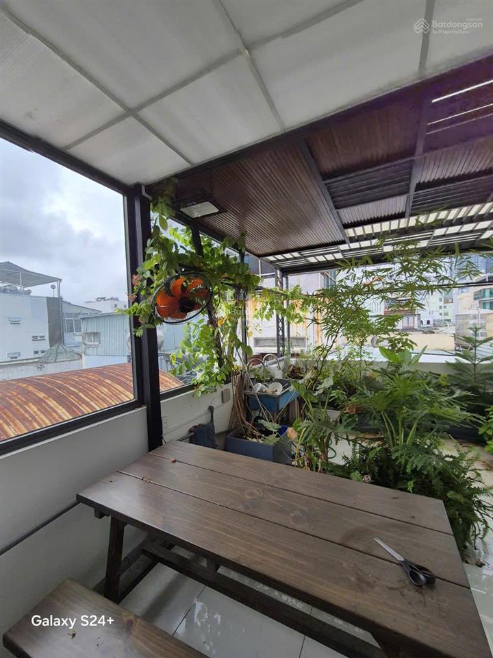Bán nhà căn góc 3 mặt tiền hẻm cao thắng, bàn cờ  58,4m² 4 tầng  giá 11,9 tỷ.