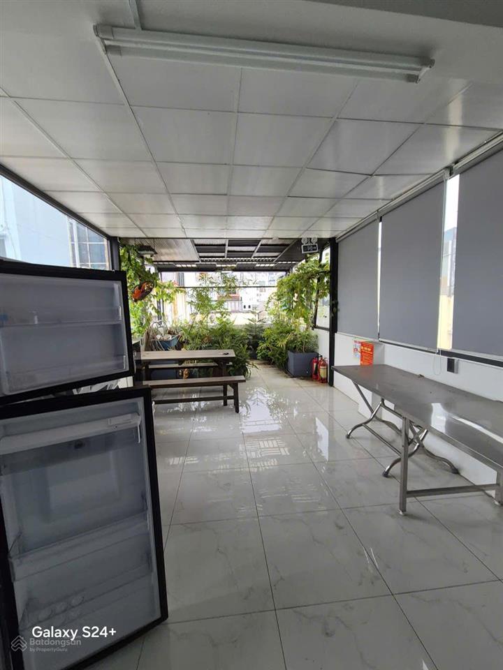Bán nhà căn góc 3 mặt tiền hẻm cao thắng, bàn cờ  58,4m² 4 tầng  giá 11,9 tỷ.