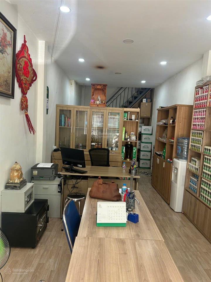 Quận 1 mà hẻm 6m giá chỉ 8.3 tỷ? chỉ có tại trần hưng đạo nở hậu 4.2m!