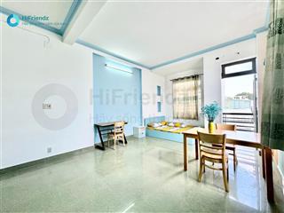 Cho thuê căn hộ ban công siêu rộng, thoáng mát