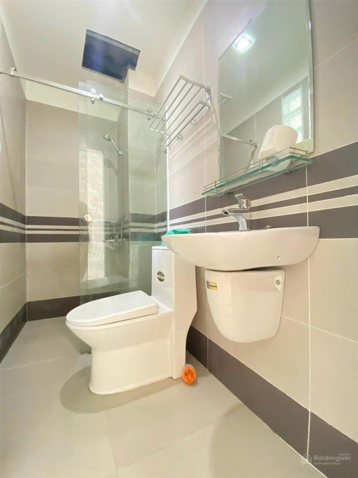 Cho thuê căn hộ 1 phòng ngủ , tách bếp, ban công thoáng  full nội thất