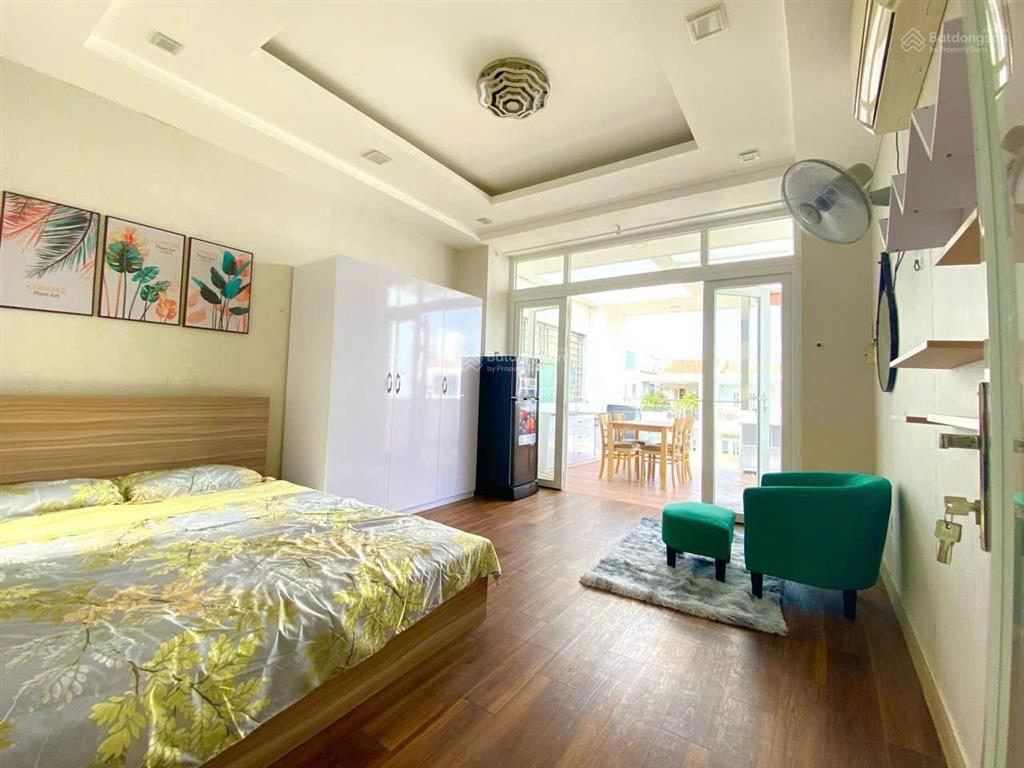 Cho thuê căn hộ 1 phòng ngủ , tách bếp, ban công thoáng  full nội thất