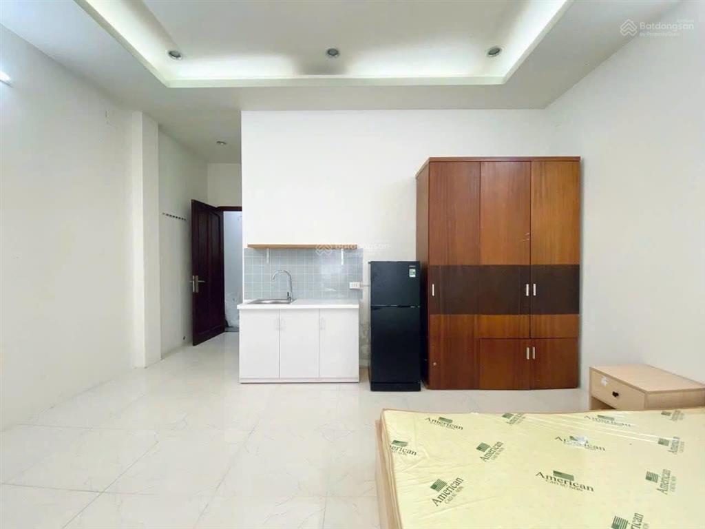 Cho thuê căn hộ cửa sổ thoáng  full nội thất, gần cầu sài gòn