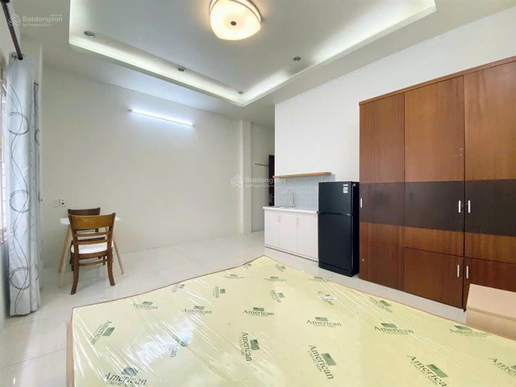 Cho thuê căn hộ cửa sổ thoáng  full nội thất, gần cầu sài gòn