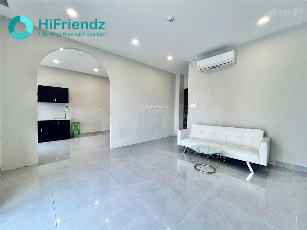 Cho thuê căn hộ 1 phòng ngủ ban công thoáng  full nội thất, gần mai chí thọ