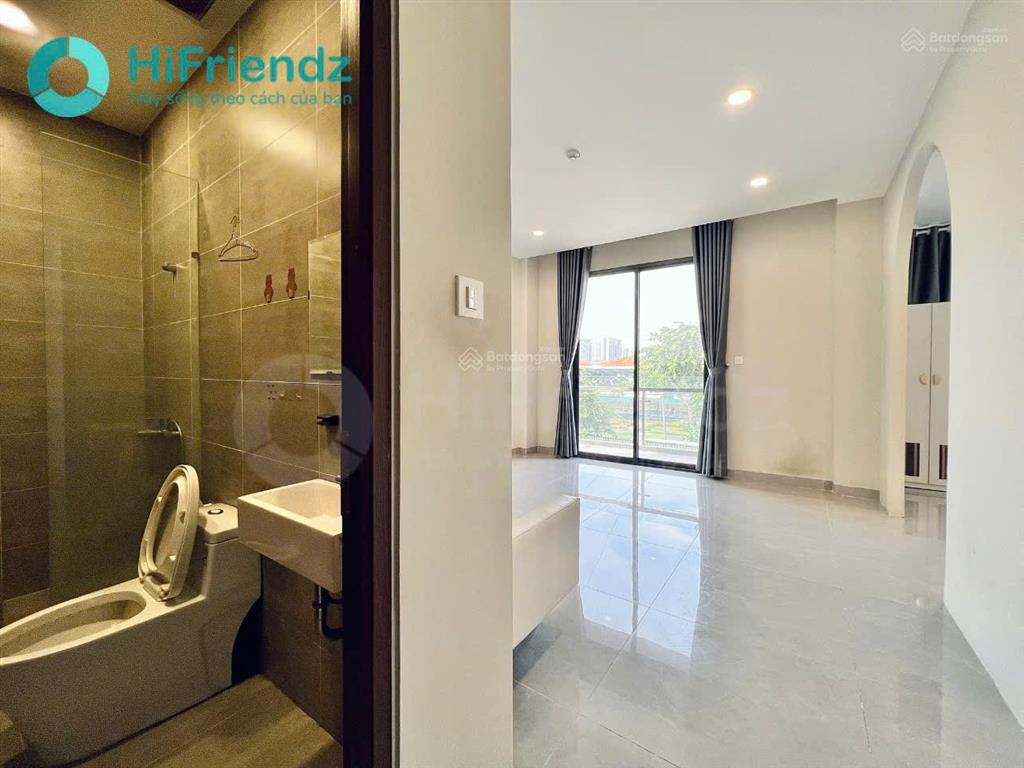 Cho thuê căn hộ 1 phòng ngủ ban công thoáng  full nội thất, gần mai chí thọ