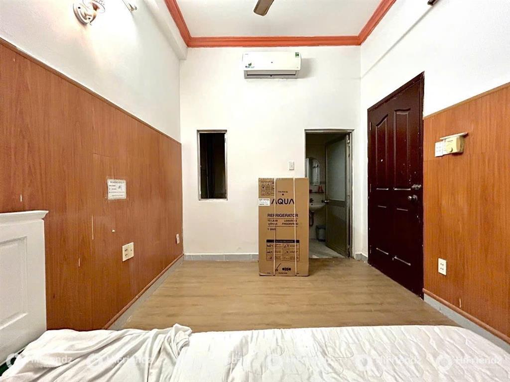 Cho thuê studio cửa sổ thoáng, full nội thất, gần cầu sài gòn
