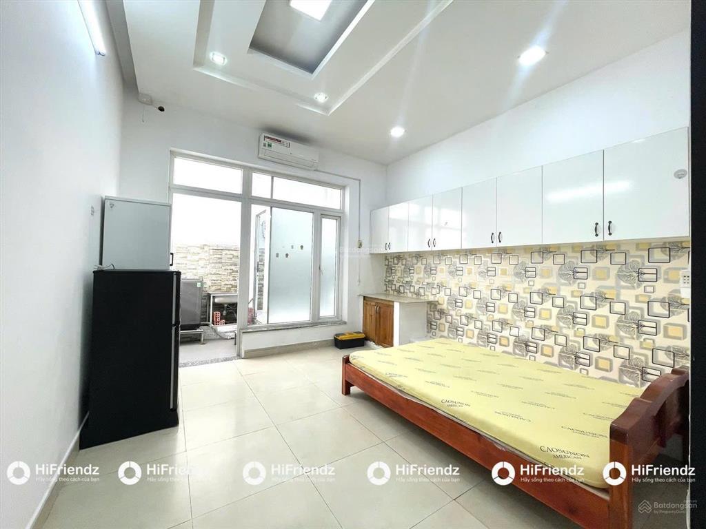 Cho thuê studio siêu rộng, full nội thất, gần cầu sài gòn