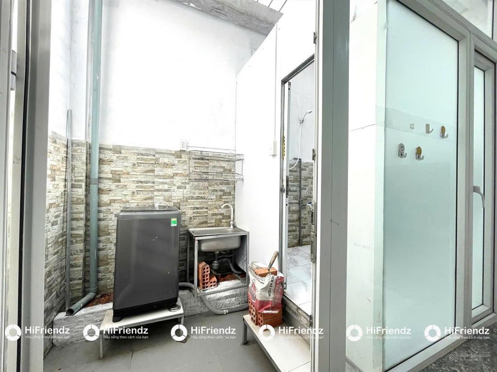 Cho thuê studio siêu rộng, full nội thất, gần cầu sài gòn