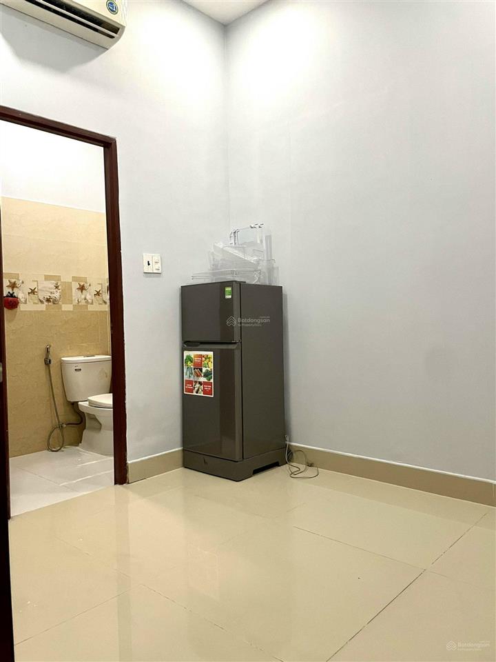 Cho thuê studio tách bếp, gần cầu sài gòn