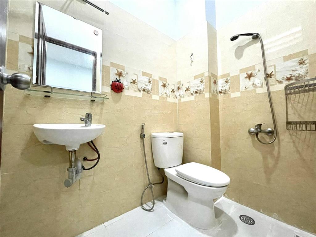Cho thuê studio tách bếp, gần cầu sài gòn