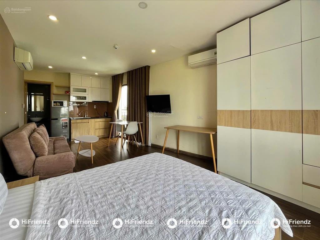 Cho thuê căn hộ luxury ban công siêu thoáng, chỉ tính điện, còn lại free