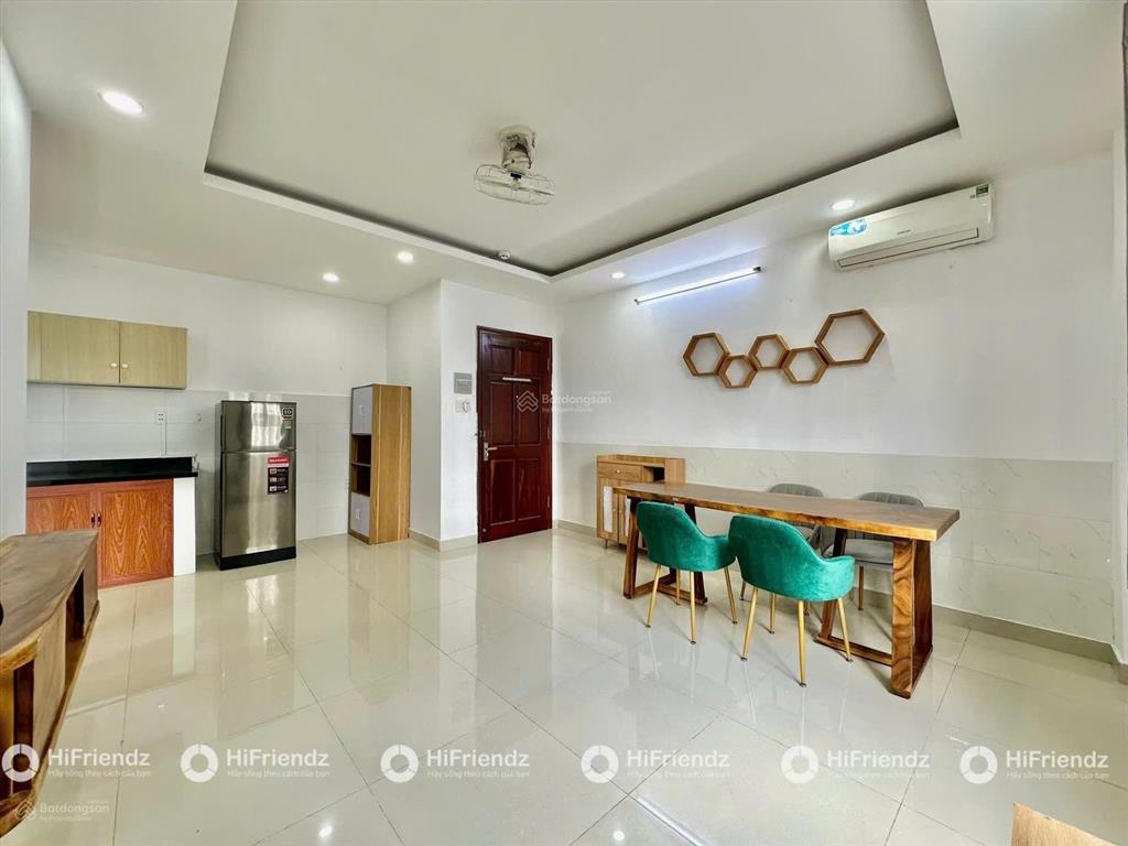 Cho thuê căn hộ 1 phòng ngủ, cửa sổ siêu thoáng  full nội thất, gần cầu sài gòn