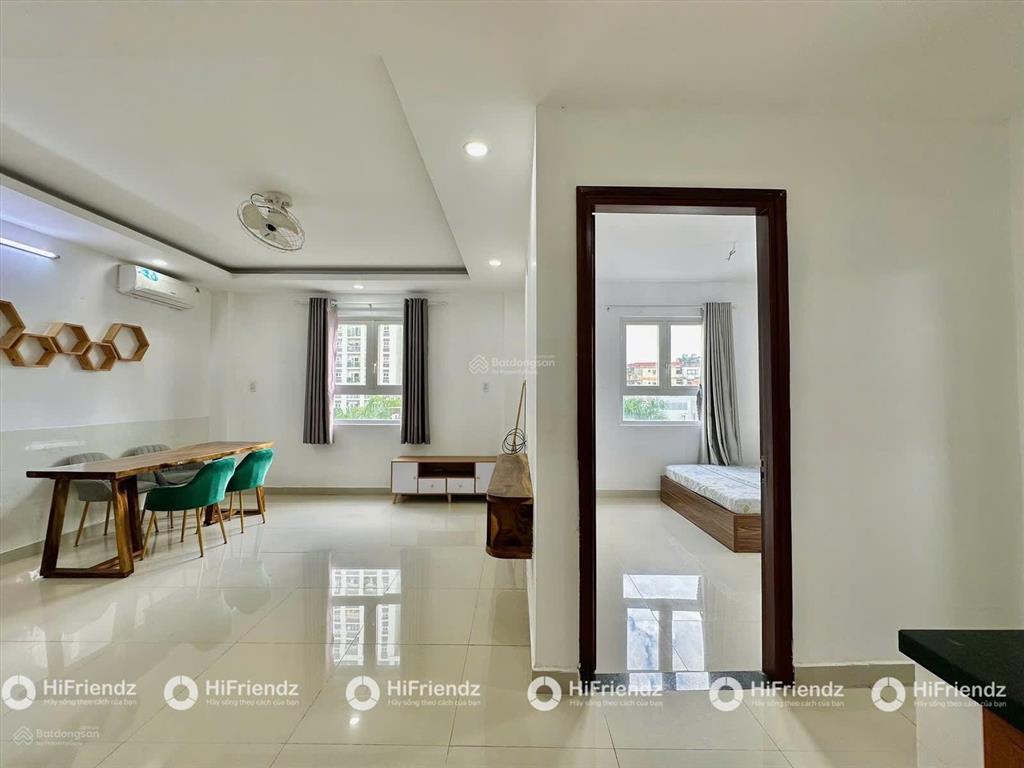 Cho thuê căn hộ 1 phòng ngủ, cửa sổ siêu thoáng  full nội thất, gần cầu sài gòn