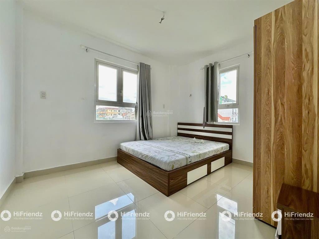 Cho thuê căn hộ 1 phòng ngủ, cửa sổ siêu thoáng  full nội thất, gần cầu sài gòn