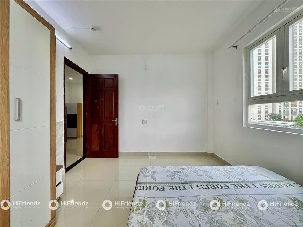 Cho thuê căn hộ 1 phòng ngủ, cửa sổ siêu thoáng  full nội thất, gần cầu sài gòn