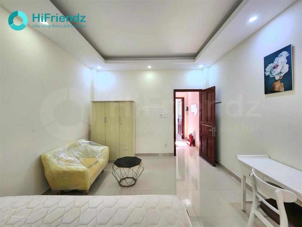 Cho thuê căn hộ siêu rộng  full nội thất, gần cầu sài gòn