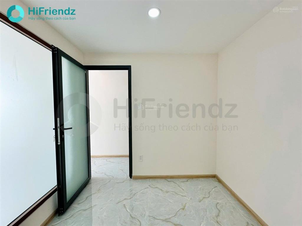Cho thuê căn hộ 2 phòng ngủ  full nội thất, siêu rộng