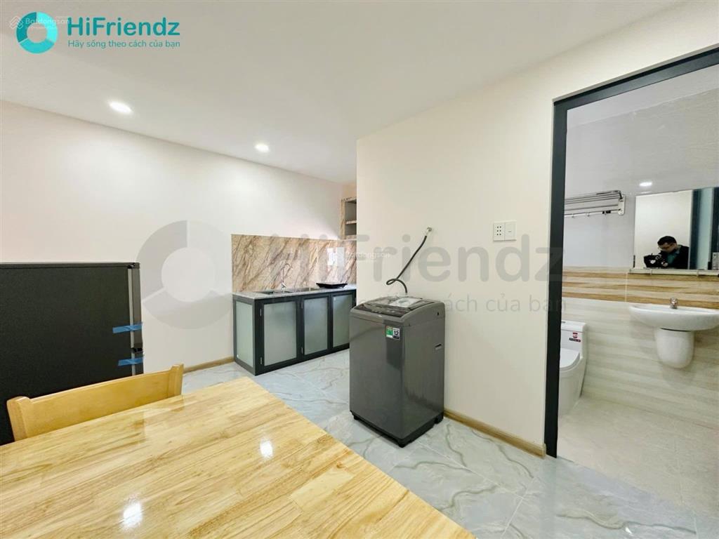 Cho thuê căn hộ 2 phòng ngủ  full nội thất, siêu rộng