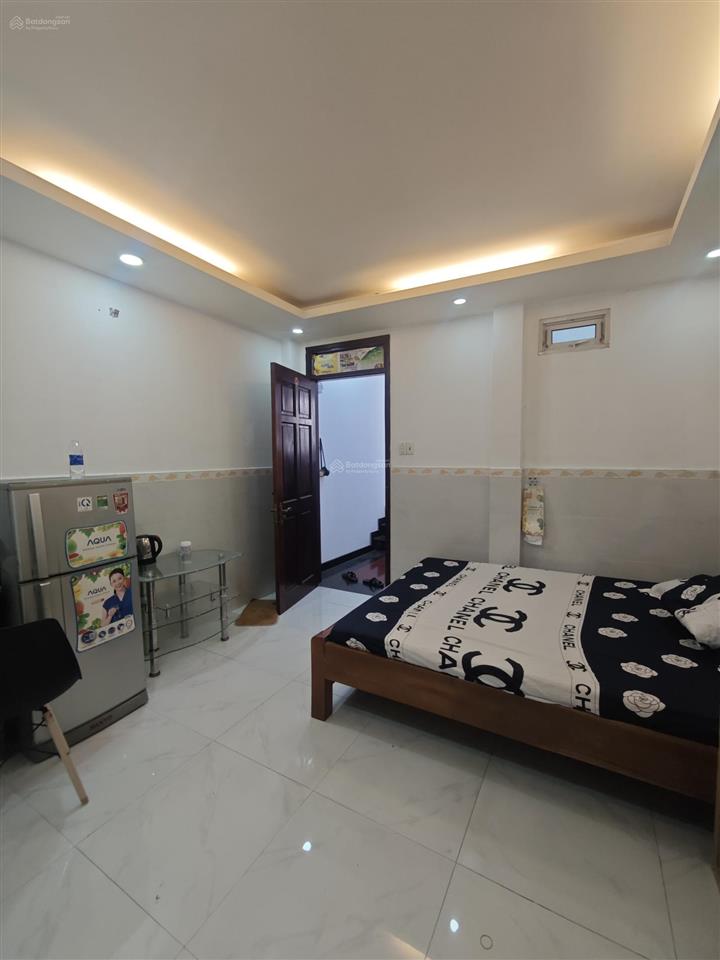 Cho thuê căn hộ full nội thất, gần cầu sài gòn