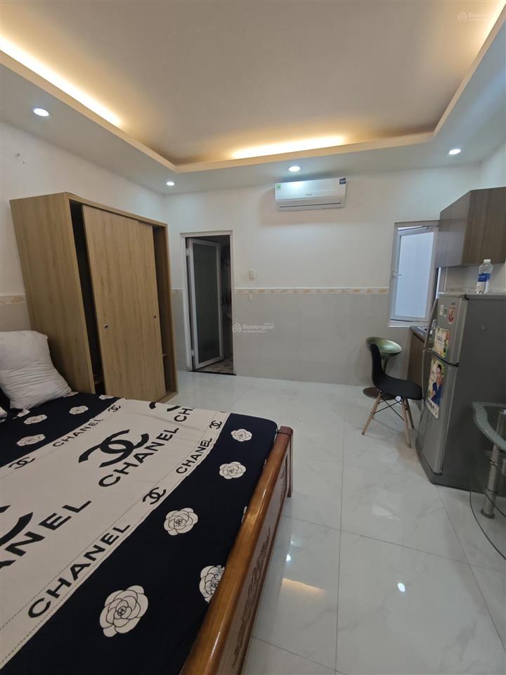 Cho thuê căn hộ full nội thất, gần cầu sài gòn