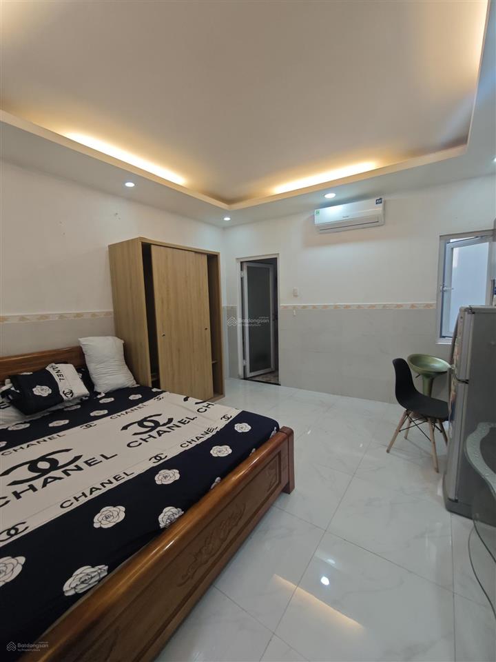 Cho thuê căn hộ full nội thất, gần cầu sài gòn