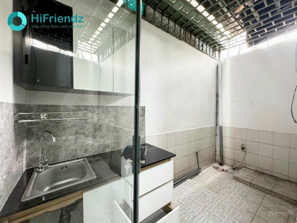Cho thuê căn hộ tách bếp  full nội thất, ngay mai chí thọ