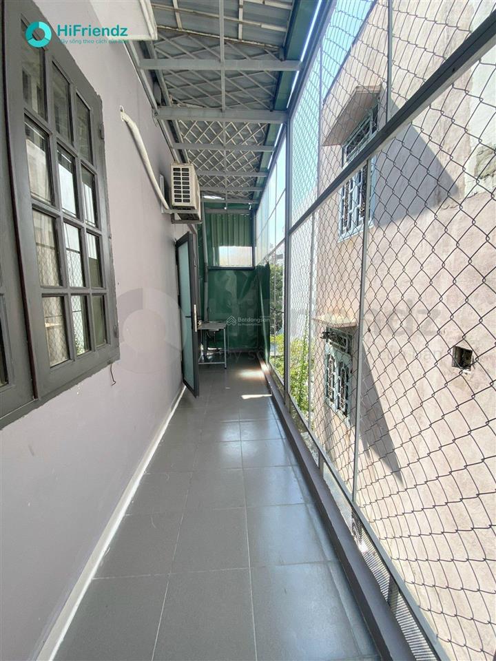 Cho thuê căn hộ tách bếp, ban công thoáng, gần mai chí thọ