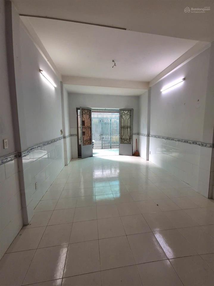 Cho thuê nhà nguyên căn 5/ nguyễn kiệm, p. 3, gò vấp, tp hcm, dt 65m2, giá 8tr/th, 0902 502 ***