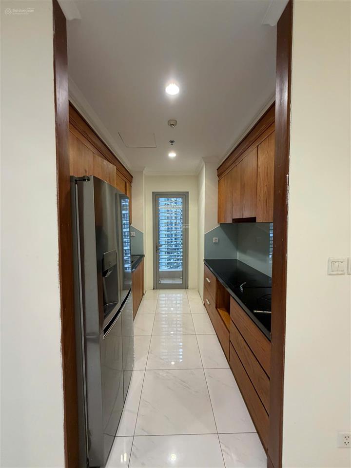 Bán nhanh 2 phòng ngủ giá 10,2 tỷ vinhomes bình thạnh