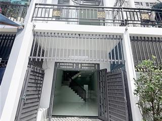 Chính chủ cần bán gấp nhà 2pn gần vingroup hóc môn giá 985tr